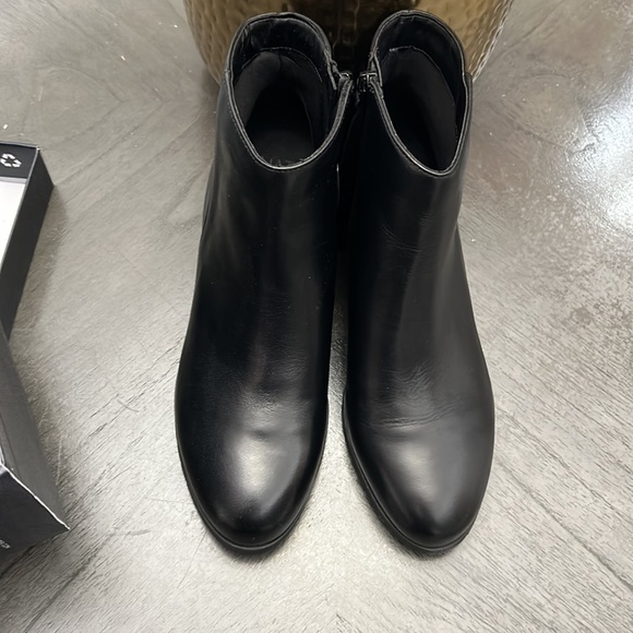 NATURALIZER Bay Waterproof Booties (Wide) - Picture 5 of 14